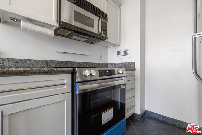 Building Photo - 100 Atlantic Ave