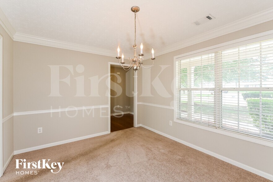 Building Photo - 20 Windcrest Keep