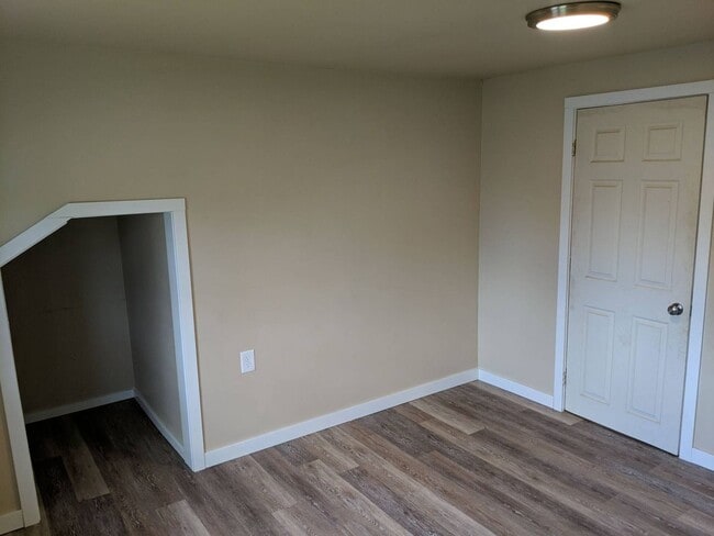 Building Photo - 3 Bed 1 Bath Single Family Home in Antigo