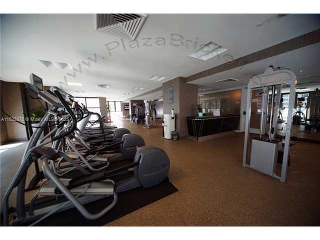 Building Photo - 950 Brickell Bay Dr