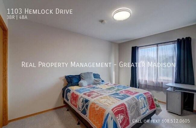 Building Photo - 1103 Hemlock Dr