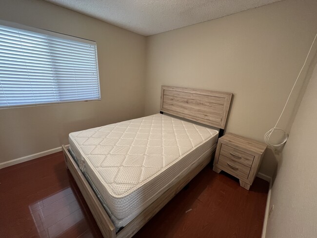 Bedroom 2 - 3345 Gingerwood Rd