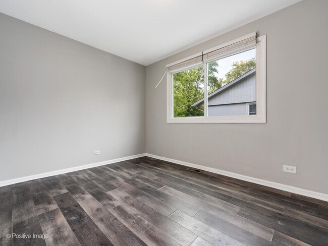 Building Photo - 22130 Kostner Ave