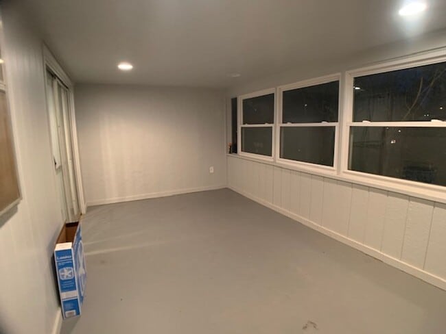 Building Photo - 3 Bed Home OKC - Move in Deposit-Free! (If Qualified)