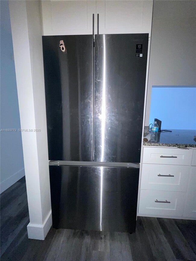 Building Photo - 4300 Landar Dr