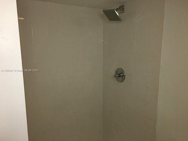 Building Photo - 9001 SW 77th Ave