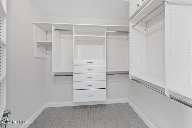 Building Photo - 1431 Riverplace Blvd