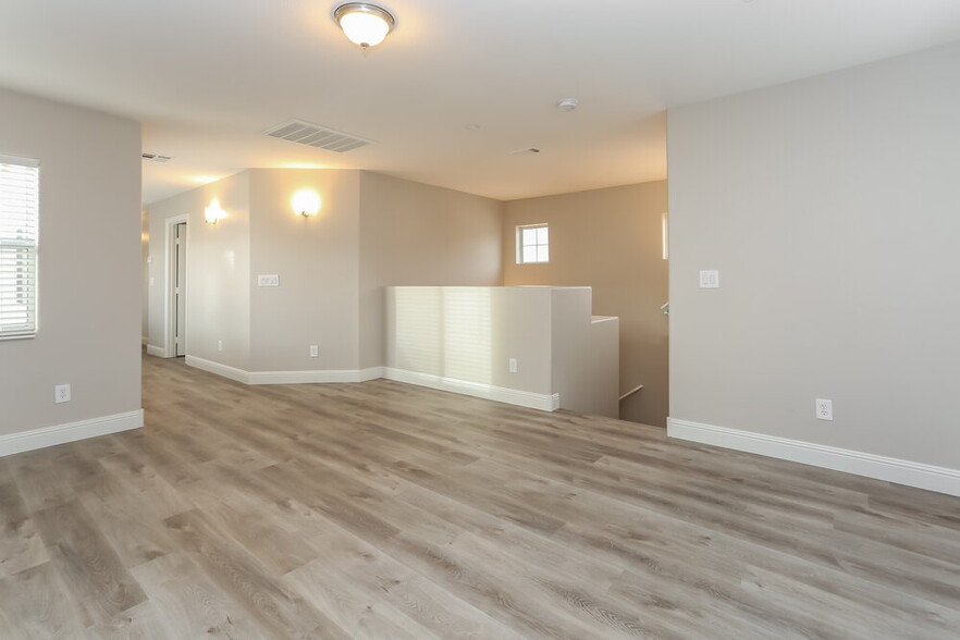 Building Photo - 9007 Snowtrack Ave