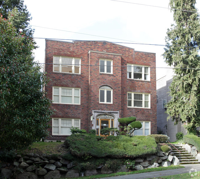 Building Photo - Franklin Arms Apartments