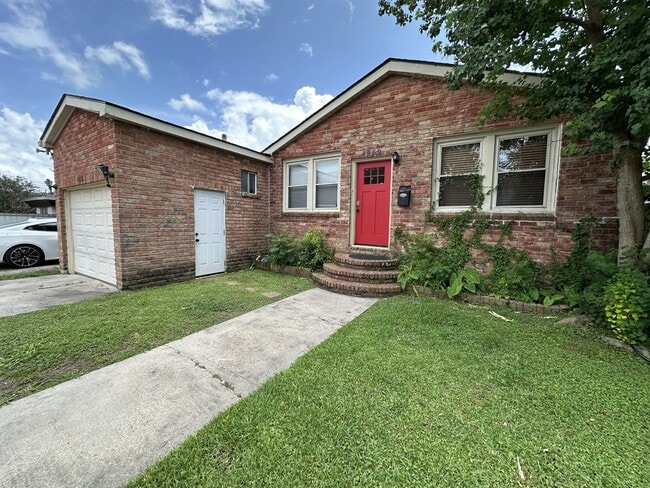 Building Photo - 4232 Cadiz St