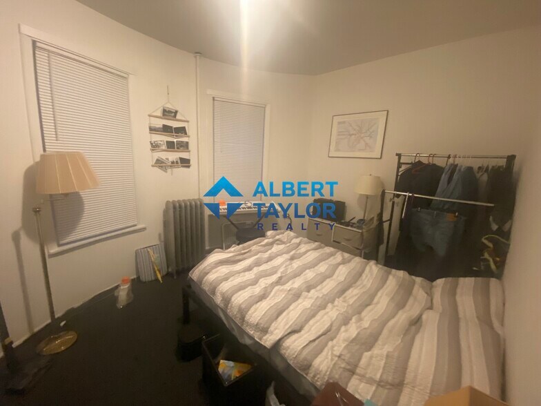 Building Photo - 10 Parker Hill Ave