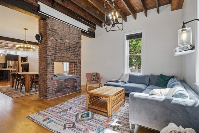 Building Photo - 3865 Howley St