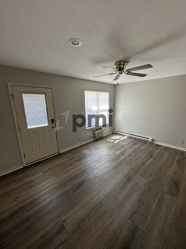 Building Photo - 1308 Arthur Ave