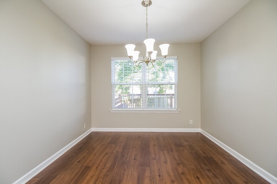 Building Photo - 360 Davids Way