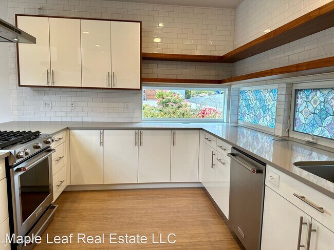 Building Photo - 4 br, 4.5 bath House - 4603 S. Juneau Street