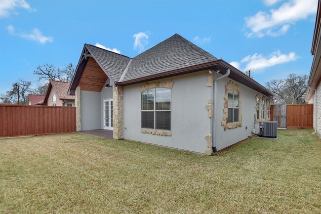 Building Photo - 4108 S Texas Ave