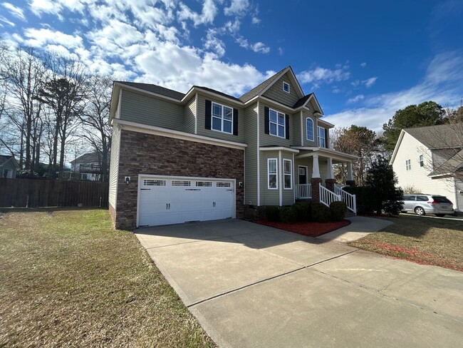 Building Photo - 3 Bed | 2.5 Bath Clayton Home with Bonus R...