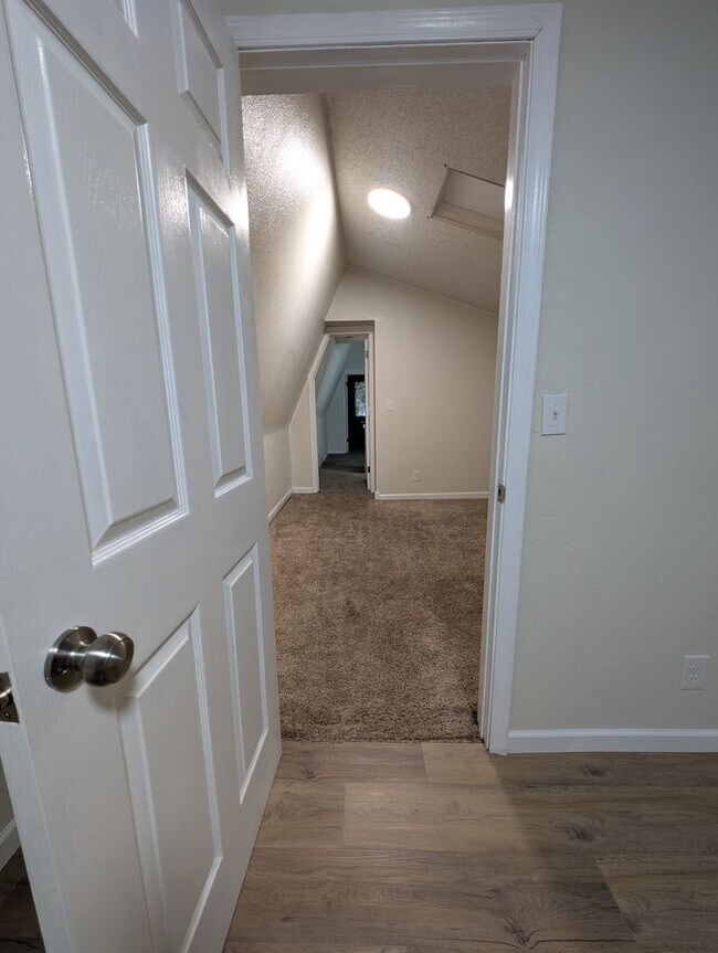 Building Photo - Corner Lot Triplex Unit in Gig Harbor, Ava...