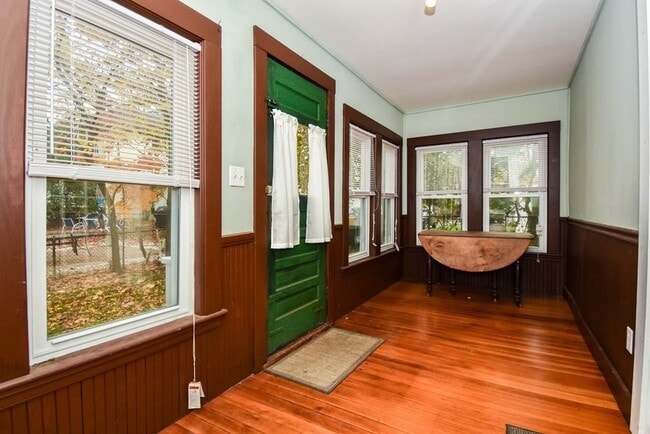 Building Photo - 56 West St