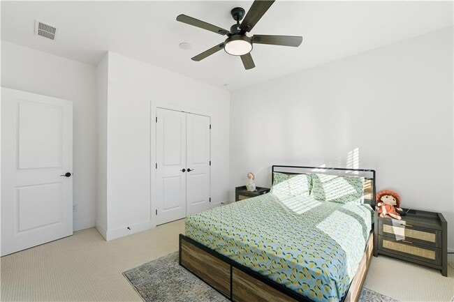 Building Photo - 415 Oakleigh Ave