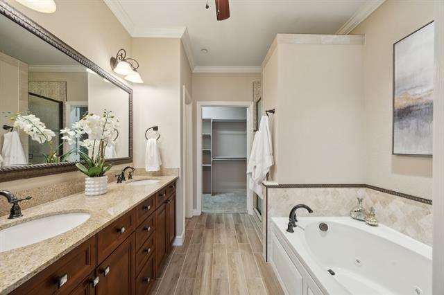 Building Photo - 1877 Signal Ridge Pl