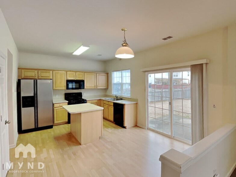 Building Photo - 10629 Claude Freeman Dr