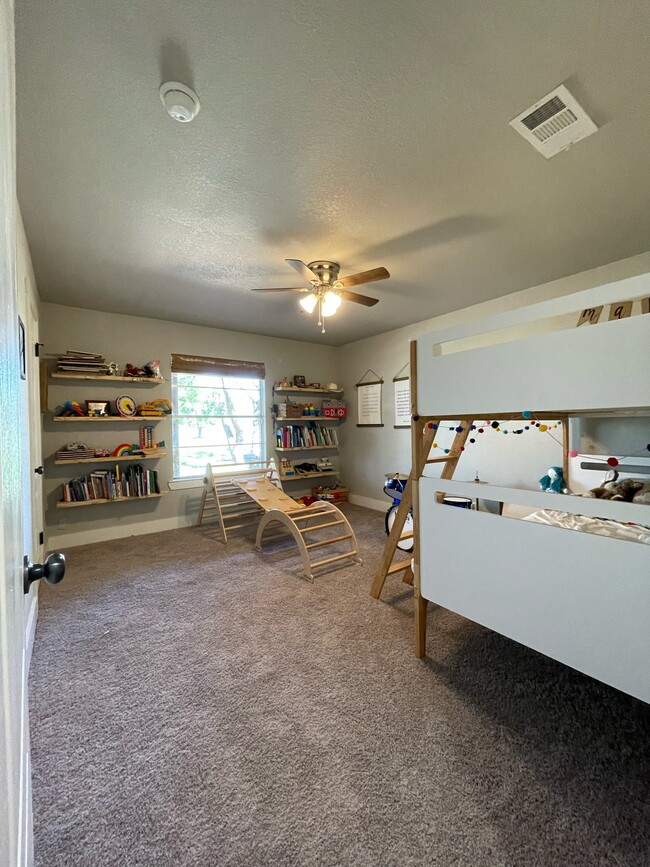 Building Photo - 6315 Beau Allen Ct