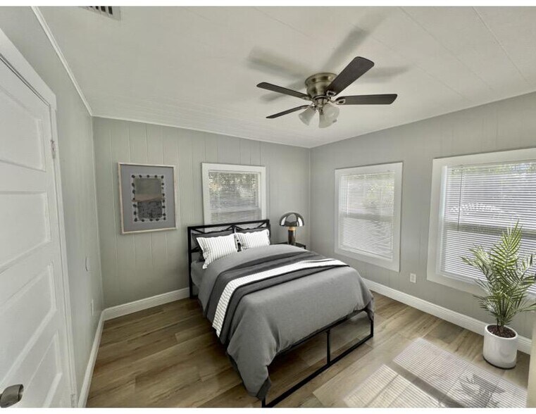 Building Photo - 3619 E Frierson Ave