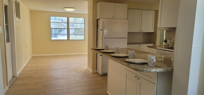 Building Photo - 13240 Starfish Dr