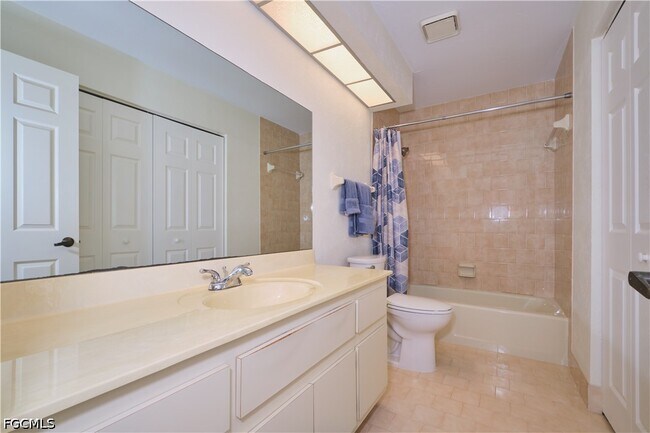 Building Photo - 5510 SW 4th Pl