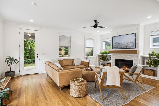 Building Photo - Great East Nashville house-close to 5 Points and Shelby Park