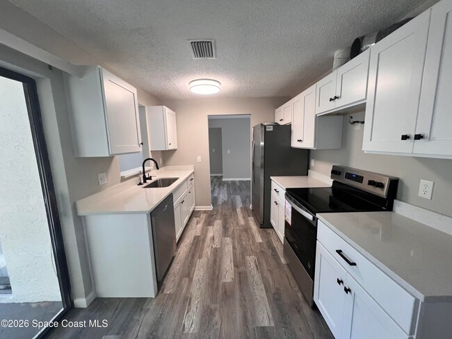 Building Photo - 1456 Reed St NW