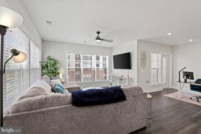 Building Photo - 106 St Ives Pl