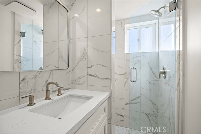 Building Photo - 1045 Gaviota Dr