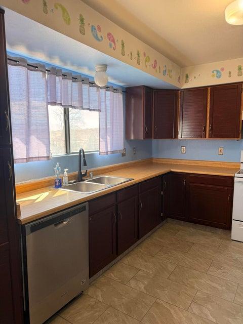 Building Photo - 290 Asbury Rd NE