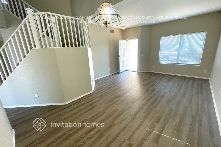 Building Photo - 5552 W Minton Ave