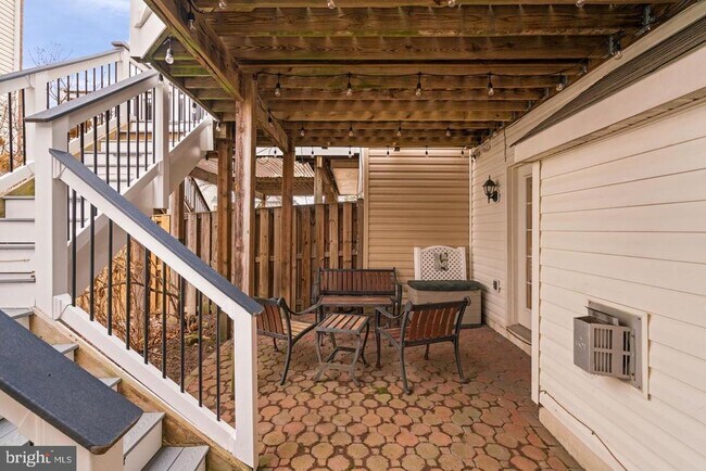 Building Photo - 26147 Lands End Dr