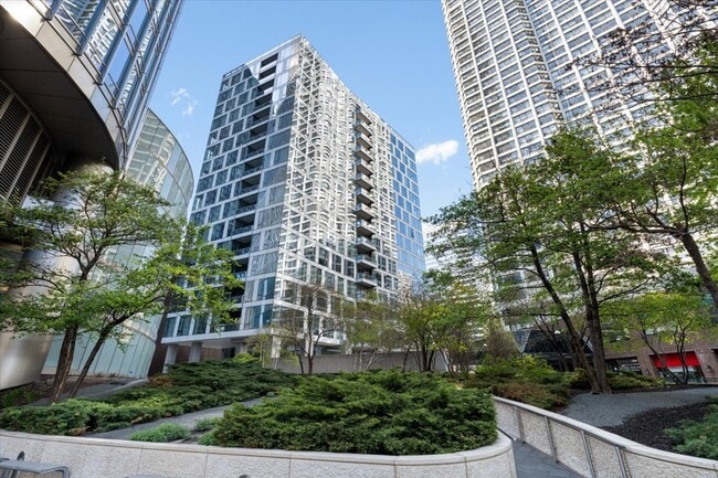 Building Photo - 403 N Wabash Ave