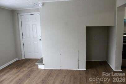 Building Photo - 1204 W Mauney Ave