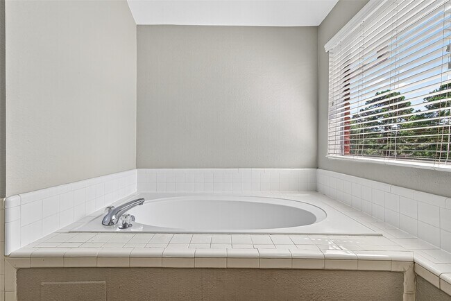 Building Photo - 7411 Pacific Ridge Ct