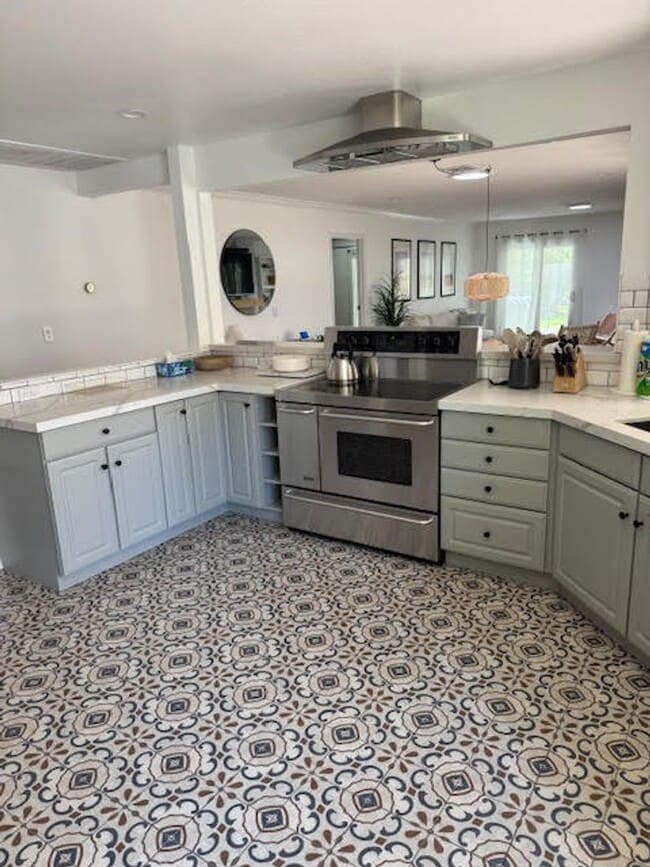 Building Photo - FULLY FURNISHED Home in Spanish Oaks!!