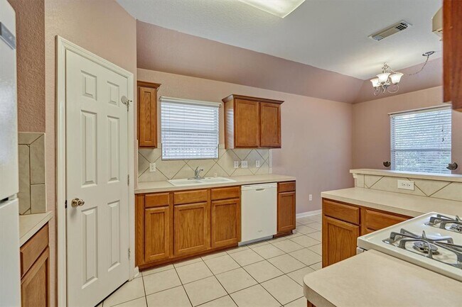 Building Photo - 2610 Braley Park Ln