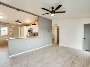 Building Photo - Two Bedroom Luxury Apartment Homes