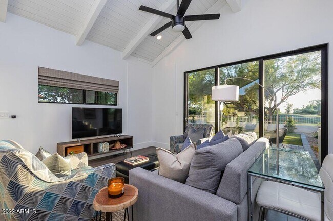 Building Photo - 22012 N 84th Pl