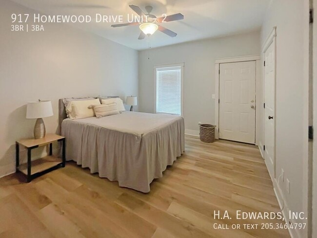 Building Photo - 917 Homewood Dr