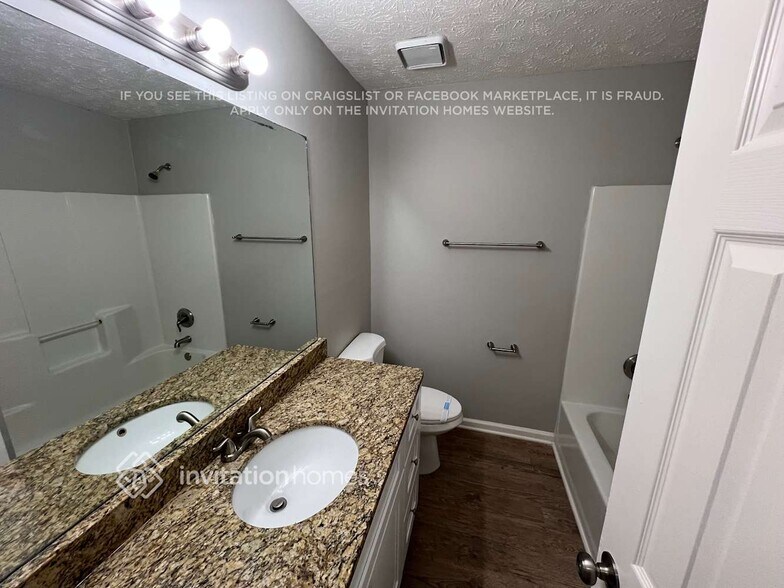 Building Photo - 3201 Beuhlah Way SE