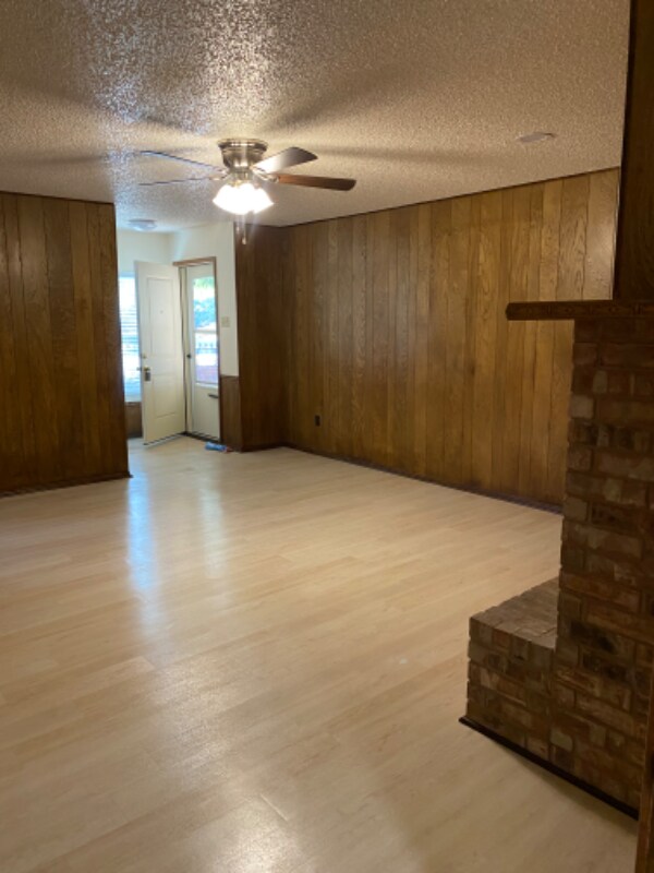 Building Photo - 7914 Aberdeen Ave