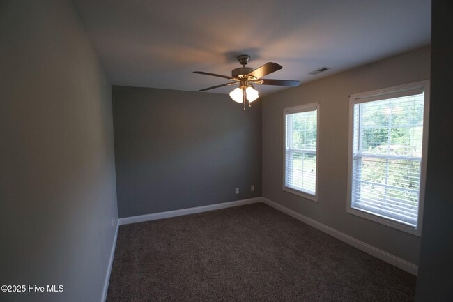 Building Photo - 116 Navy Blue Dr