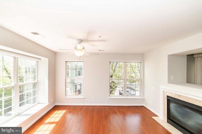 Building Photo - 12715 Fair Crest Ct