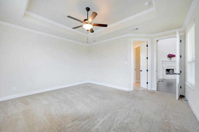 Building Photo - 3811 Ashbury Rd